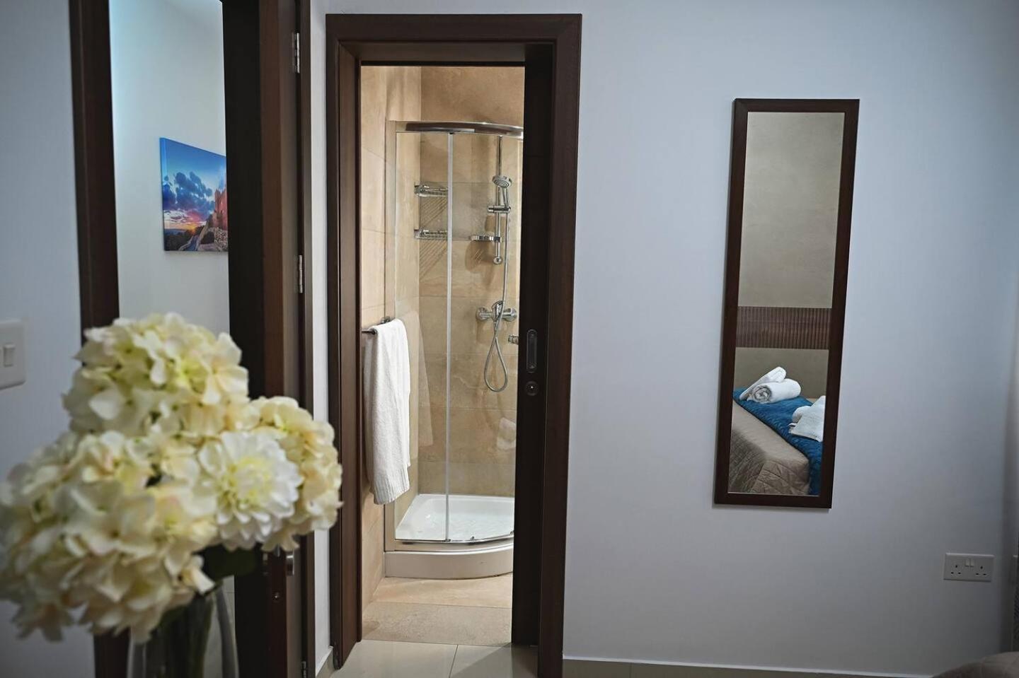 Fl 2 Ta'Lonza Luxury With Hot Tub By Homely Mellieħa Εξωτερικό φωτογραφία