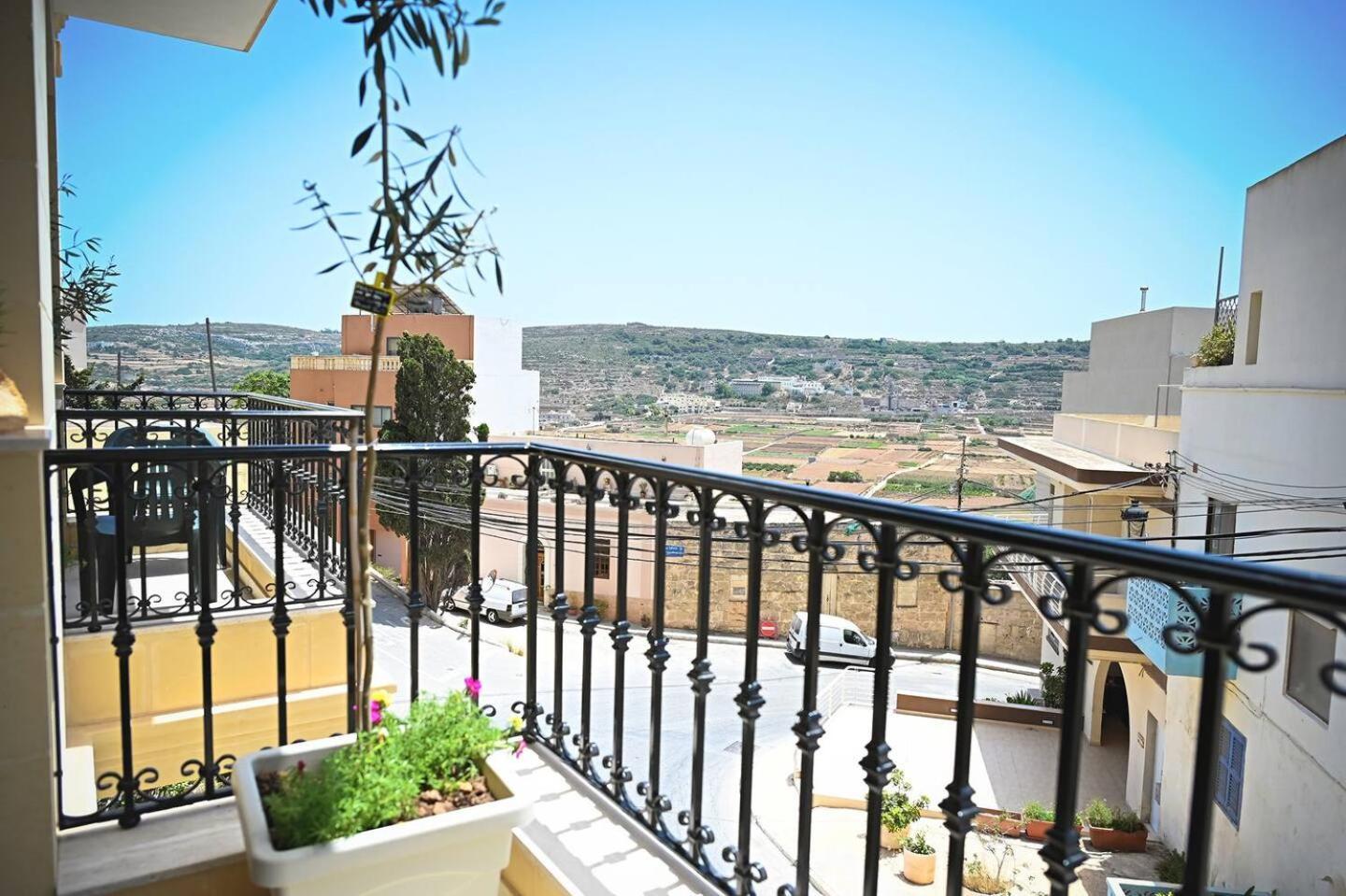 Fl 2 Ta'Lonza Luxury With Hot Tub By Homely Mellieħa Εξωτερικό φωτογραφία